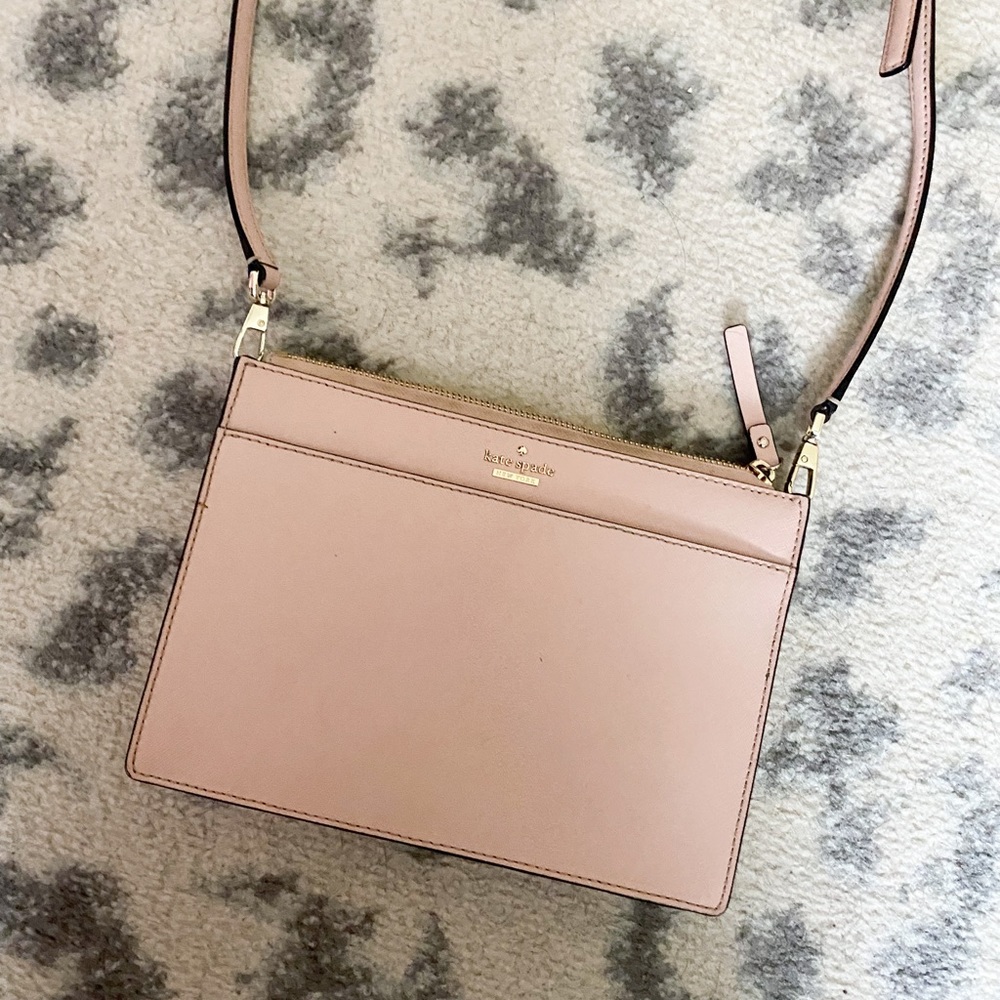 Kate Spade New York light pink purse with removable straps